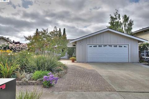 8213 Del Monte Ave, Newark, CA 94560 photo 1