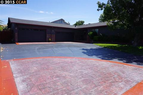 1818 Mahoo Ln, Concord, CA 94521 photo 1