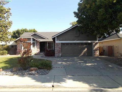 801 Bluerock Dr, Antioch, CA 94509 photo 1