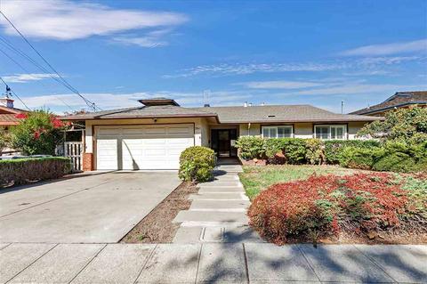2061 Benedict Dr, San Leandro, CA 94577 photo 1