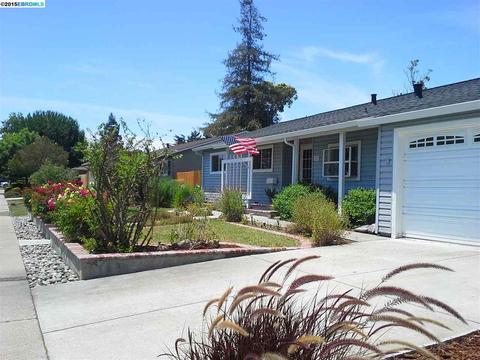 1709 Woodcrest Dr, Concord, CA 94521 photo 1