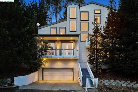 6951 Bristol Dr, Berkeley, CA 94705 photo 1