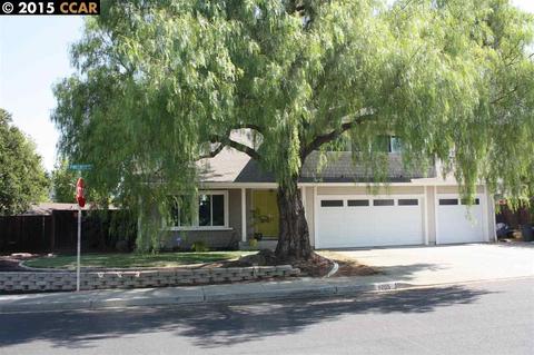 1205 Pinecrest Dr, Concord, CA 94521 photo 1