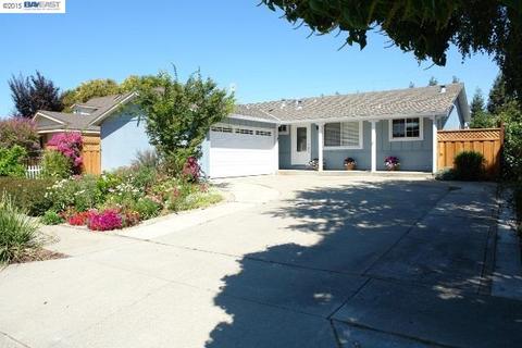 2295 Bishop Ave, Fremont, CA 94536 photo 1