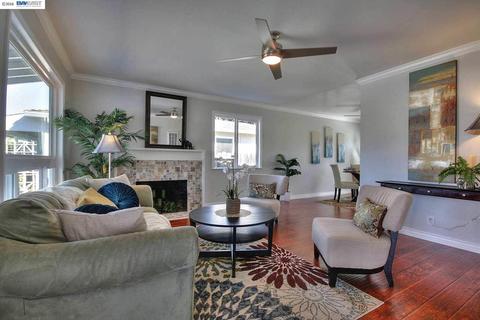 4852 Hilo St, Fremont, CA 94538 photo 1