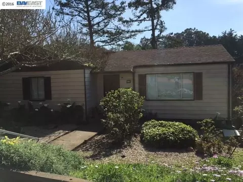 444 Monterey Rd, Pacifica, CA 94044 photo 1