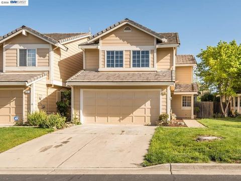135 Pelican Loop, Pittsburg, CA 94565 photo 1