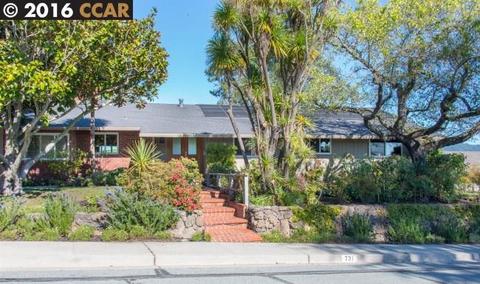 731 Crossbrook Dr, Moraga, CA 94556 photo 1