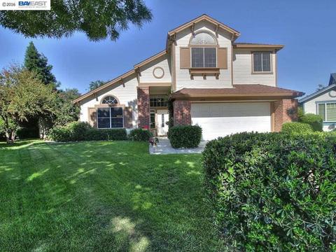 1490 Willow Glen Ct, Tracy, CA 95377 photo 1