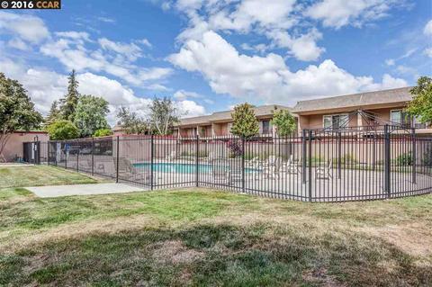 1018 Bancroft Rd, Concord, CA 94518 photo 1
