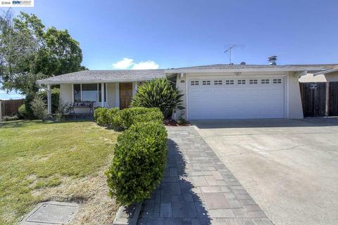 3199 Warwick Rd, Fremont, CA 94555 photo 1