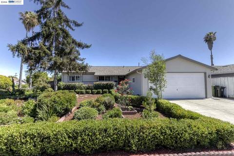 4840 Coco Palm Dr, Fremont, CA 94538 photo 1