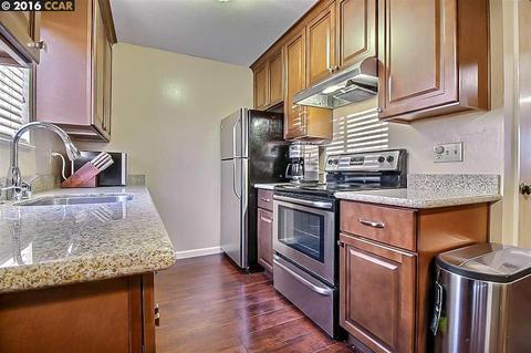 121 Arana Dr, Martinez, CA 94553 photo 1
