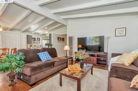 27849 Ormond Ave, Hayward, CA 94544 photo 1