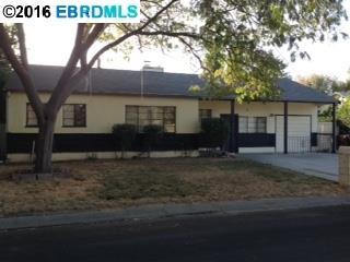 1711 Pear Dr, Concord, CA 94518 photo 1