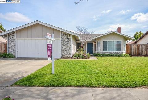 36342 Bridgepointe Dr, Newark, CA 94560 photo 1