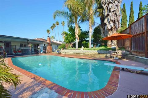 2430 Ranchito Dr, Concord, CA 94520 photo 1