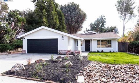 913 Seascape Cir, Rodeo, CA 94572 photo 1