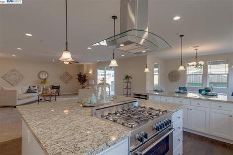 3887 Callie Ct, Concord, CA 94521 photo 1