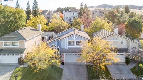 1004 Hidden Oak Ct, Concord, CA 94521 photo 1