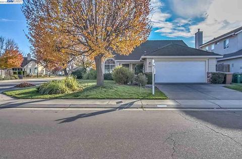 2610 Sequoia St, Lodi, CA 95242 photo 1