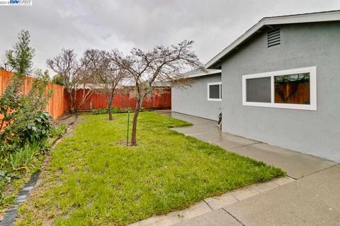 36675 Hafner St, Newark, CA 94560 photo 1