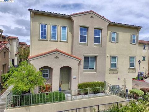 950 Mente Linda Loop, Milpitas, CA 95035 photo 1