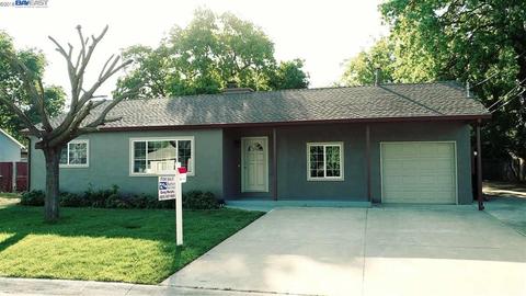 1500 Apple Dr, Concord, CA 94518 photo 1