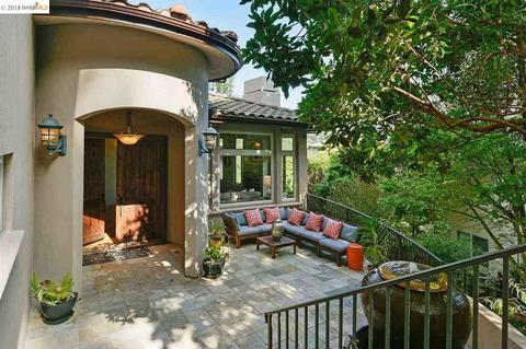 6980 Bristol Dr, Berkeley, CA 94705 photo 1