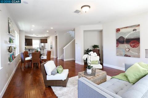 2960 Bella Dr, Concord, CA 94519 photo 1