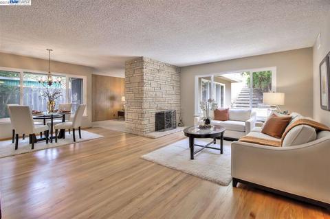 18749 Walnut Rd, Castro Valley, CA 94546 photo 1