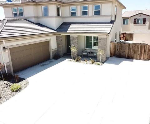 1707 Kyle Dayton Dr, Tracy, CA 95376 photo 1