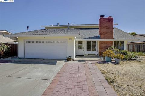 36114 Spruce St, Newark, CA 94560 photo 1