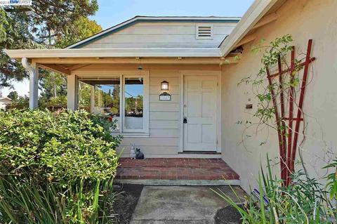 3587 Badding Rd, Castro Valley, CA 94546 photo 1