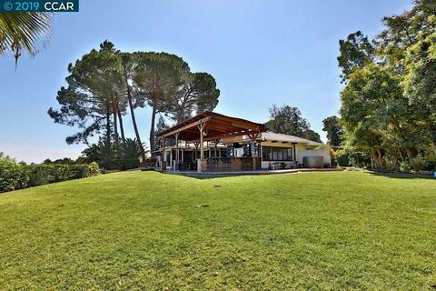 205 Hillside Rd, Antioch, CA 94509 photo 1