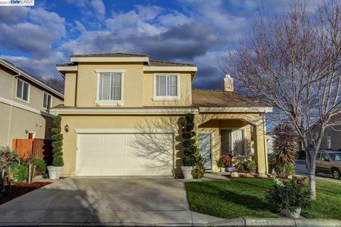 5653 Amberglen St, Dublin, CA 94568 photo 1