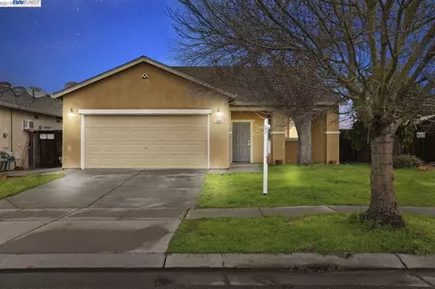 1909 Ironside Dr, Modesto, CA 95358 photo 1