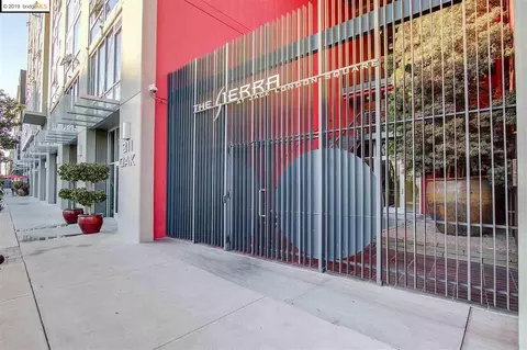 311 Oak St #807, Oakland, CA 94607 photo 1