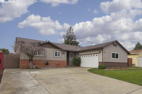 37057 Saint Christopher St, Newark, CA 94560 photo 1