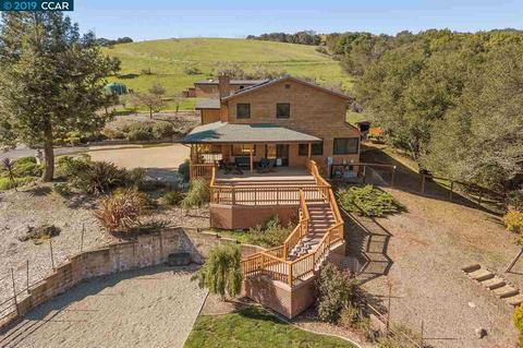 1290 Bear Creek Rd, Martinez, CA 94553 photo 1