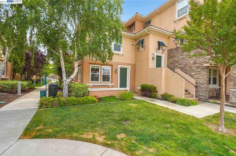 4342 Fitzwilliam St, Dublin, CA 94568 photo 1