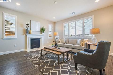 75 Sonas Dr, Hayward, CA 94542 photo 1