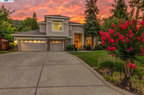 8262 Regency Dr, Pleasanton, CA 94588 photo 1