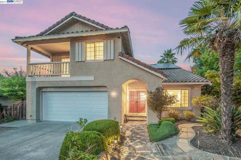19910 Edwin Markham Dr, Castro Valley, CA 94552 photo 1