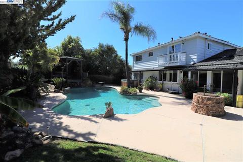 1762 Clinton Dr, Concord, CA 94521 photo 1