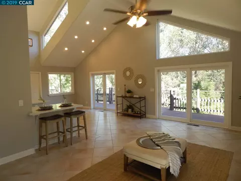 416 Midway Pl, Martinez, CA 94553 photo 1