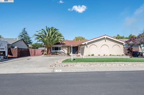 520 Emerald St, Livermore, CA 94550 photo 1
