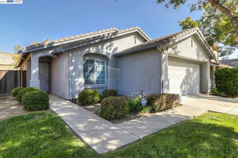 449 Toni Ln, Tracy, CA 95376 photo 1