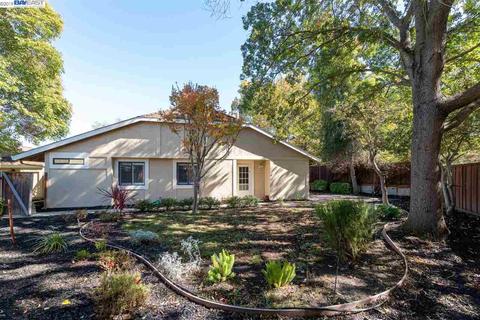 7646 Arbor Creek Cir, Dublin, CA 94568 photo 1