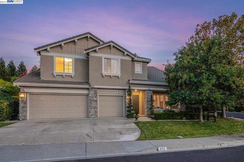 950 Heathergreen Ct, Concord, CA 94521 photo 1